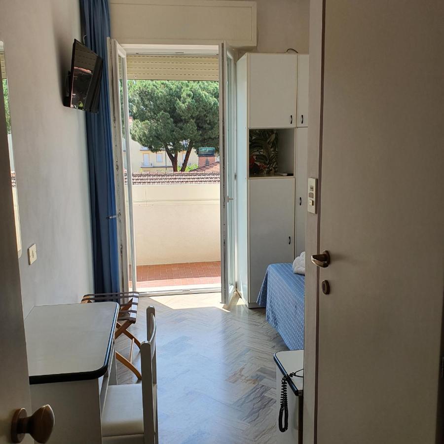 Hotel Tre Assi Rimini Luaran gambar