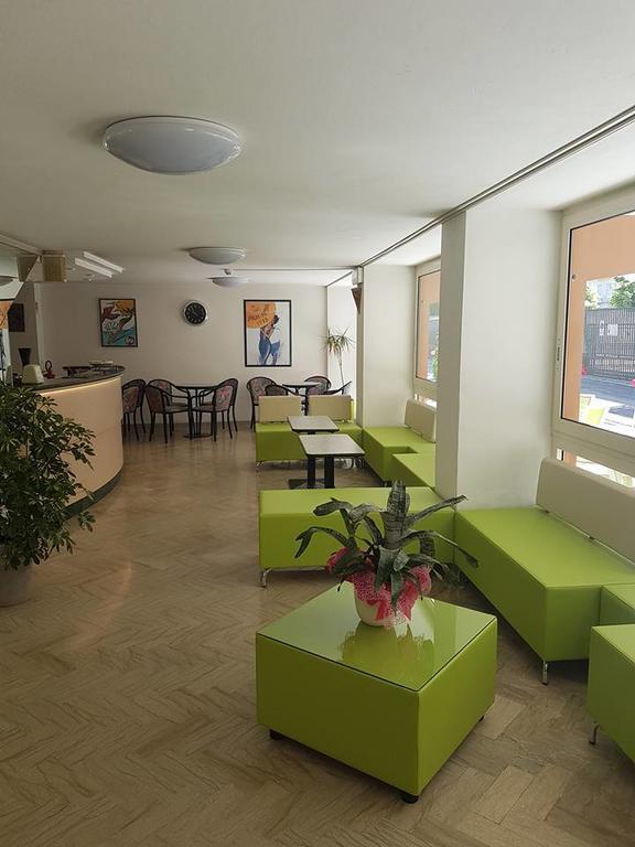 Hotel Tre Assi Rimini Luaran gambar