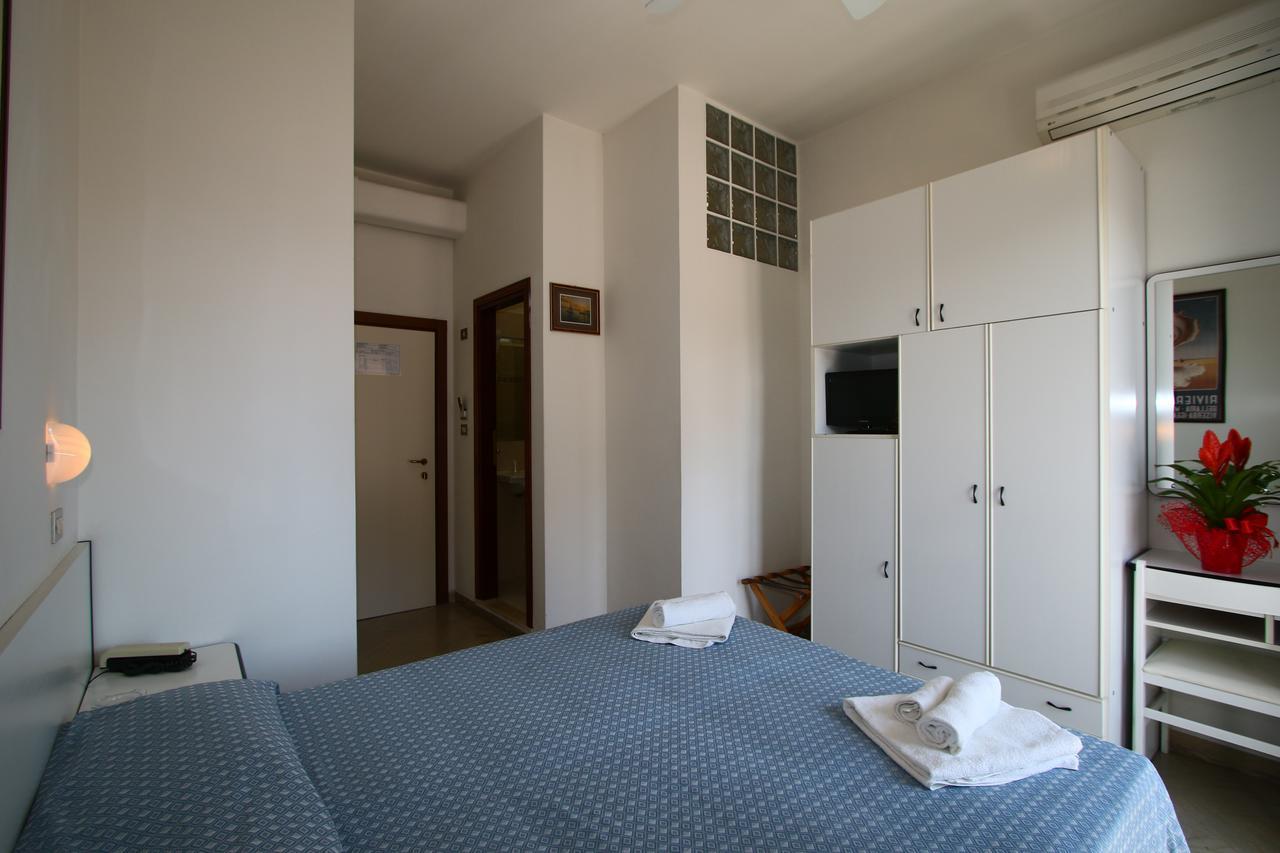 Hotel Tre Assi Rimini Luaran gambar