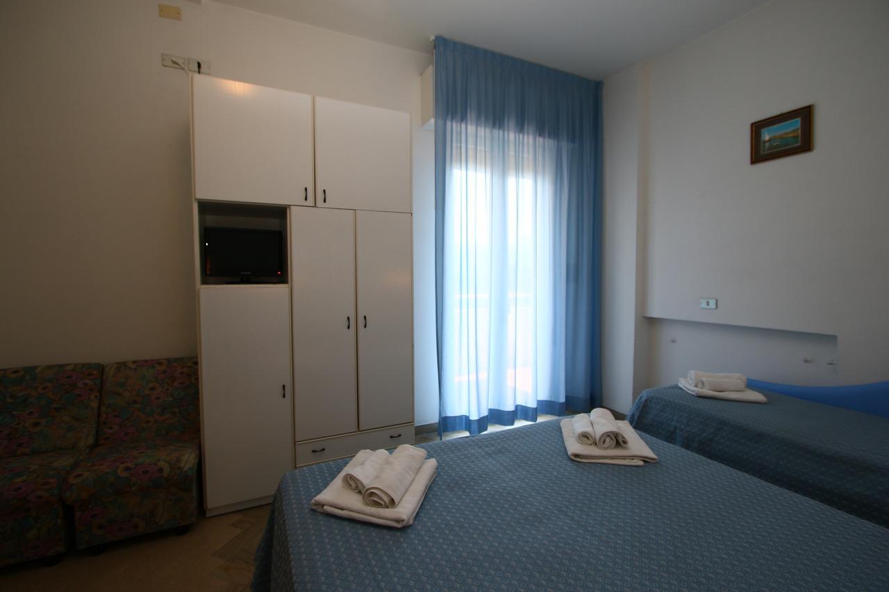 Hotel Tre Assi Rimini Luaran gambar