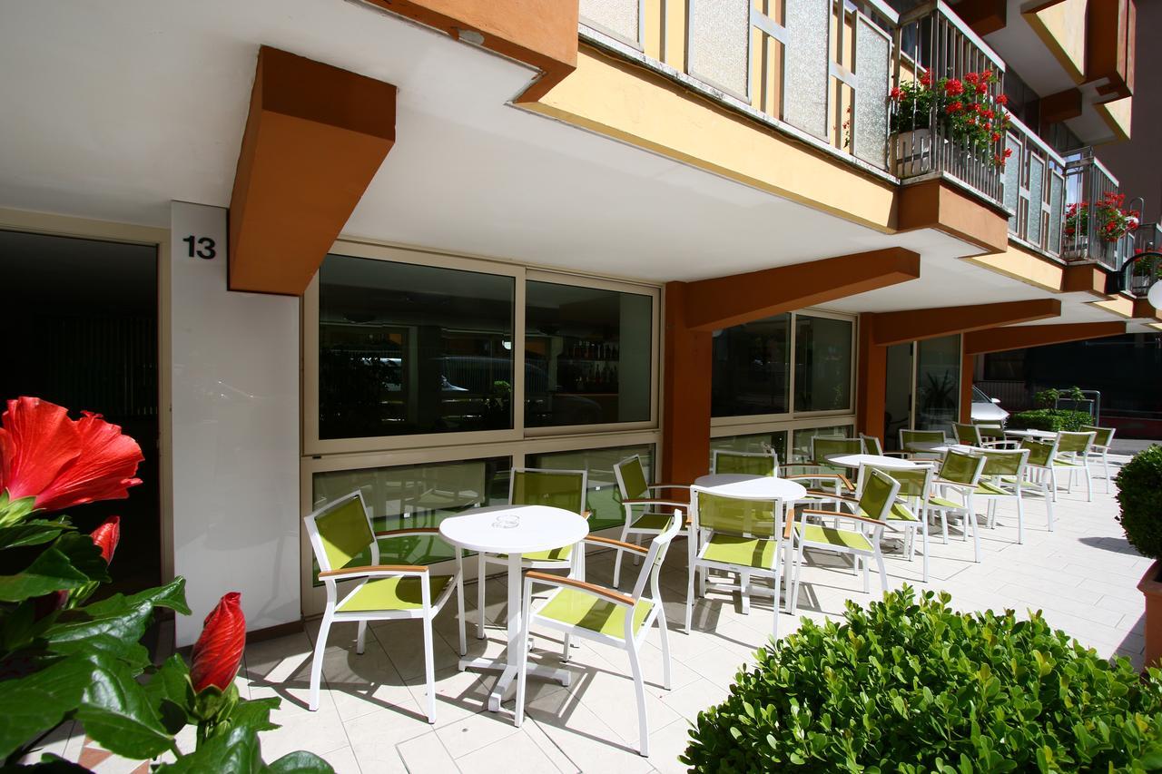 Hotel Tre Assi Rimini Luaran gambar