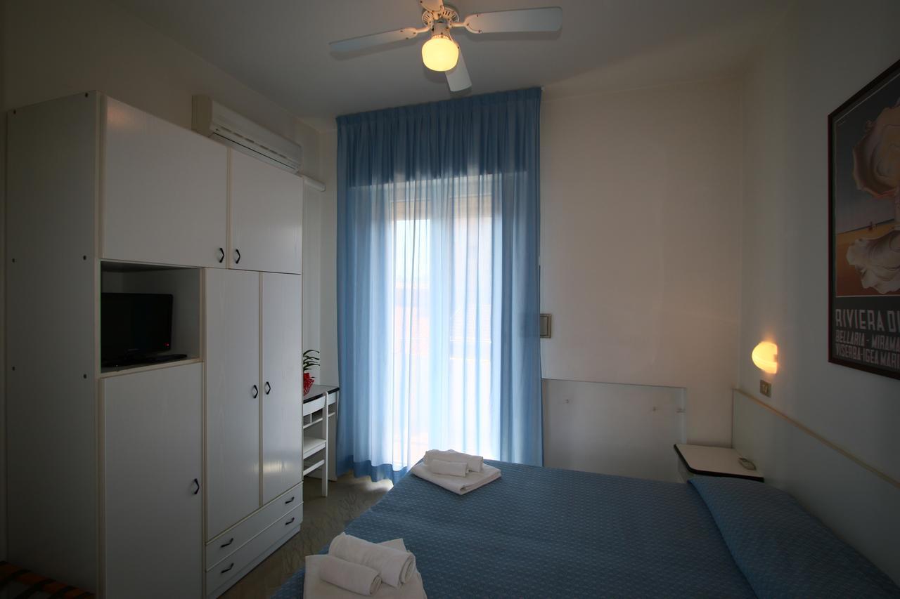 Hotel Tre Assi Rimini Luaran gambar