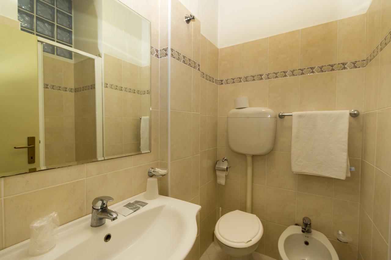 Hotel Tre Assi Rimini Luaran gambar